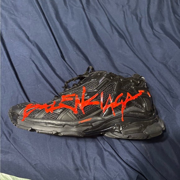 Balenciaga Men's Black Sneakers - Picture 1 of 6